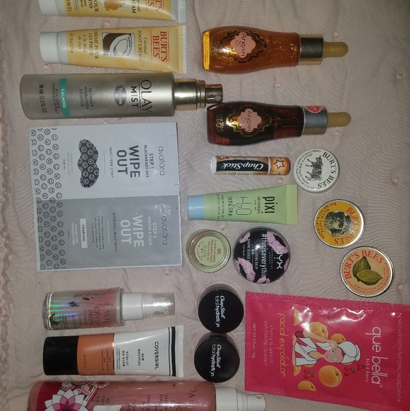 Makeup bundle - Picture 1 of 1